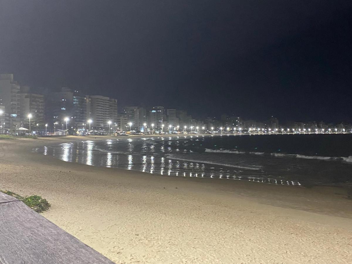 Suíte Mar - Praia do Morro - prédio frente Mar com elevador, atravessou a avenida, já está na Praia - com garagem - internet Guarapari Exterior foto