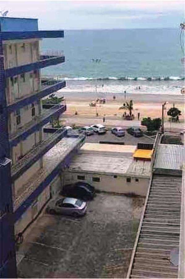 Suíte Mar - Praia do Morro - prédio frente Mar com elevador, atravessou a avenida, já está na Praia - com garagem - internet Guarapari Exterior foto